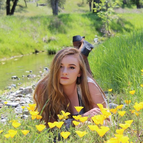 Meet your Posher, Devin - Picture 1 of 1